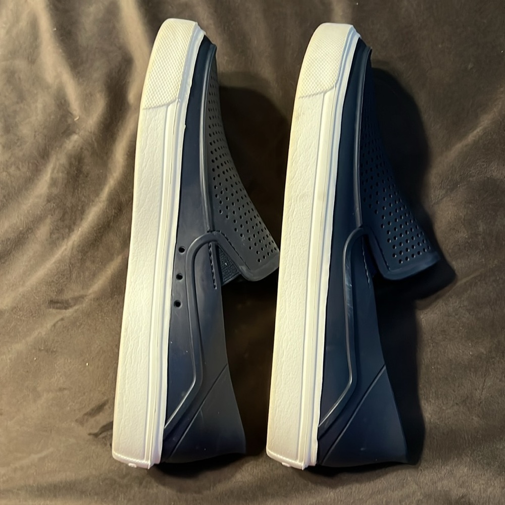 Crocs Women's Navy Slip-On Perforated Comfort Shoes - Picture 3 of 5